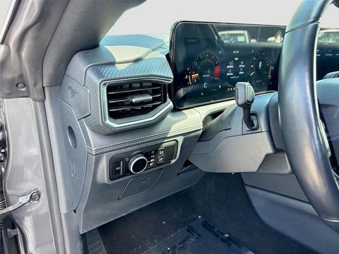 Used 2025 Ford Mustang Premium RWD image 11
