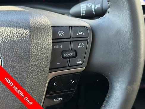 Used 2025 Toyota Camry XLE AWD/4WD image 21