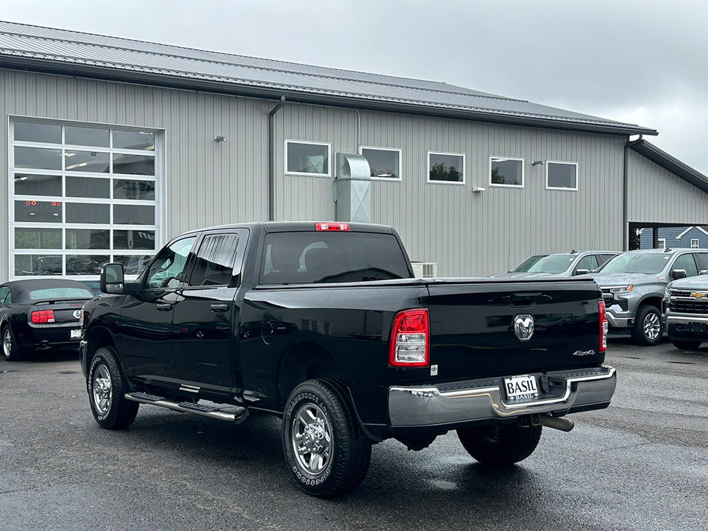 Used 2024 RAM 2500 Tradesman w/ Chrome Appearance Group AWD/4WD image 11