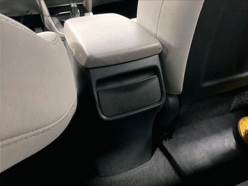 Used 2018 Hyundai Elantra SEL image 27