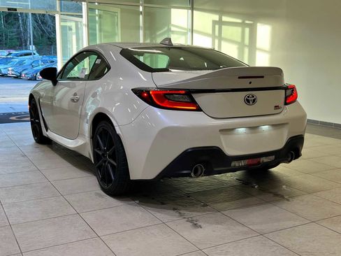 New 2026 Toyota GR86 Premium w/ ALL Weather Mat Package (TMS) image 4