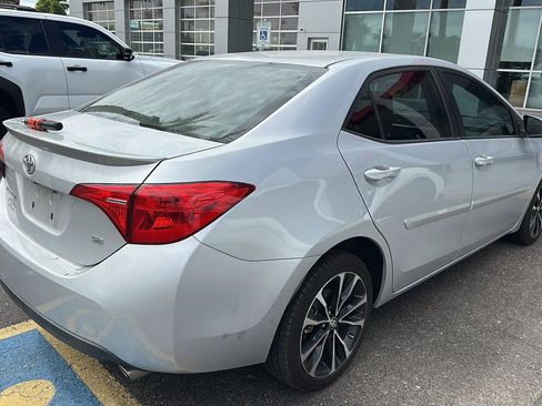 Used 2018 Toyota Corolla SE w/ Carpet Mat Package (TMS) FWD image 14