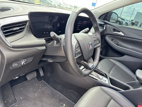 Used 2025 Buick Encore GX Sport Touring w/ Experience Buick Package FWD image 24