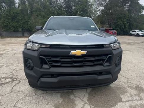 Certified 2025 Chevrolet Colorado W/T image 3