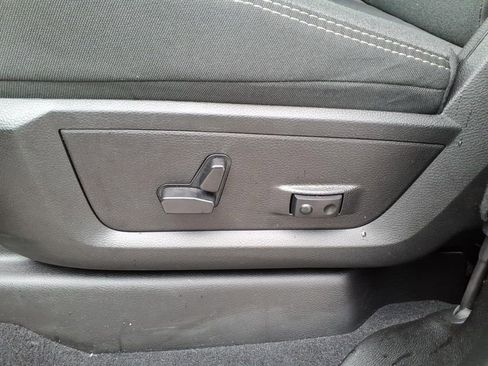 Used 2026 RAM 2500 Big Horn AWD/4WD image 22