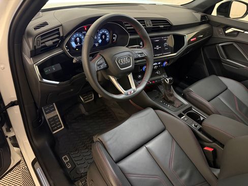 Used 2025 Audi Q3 2.0T Premium Plus w/ Premium Plus Package AWD/4WD image 4