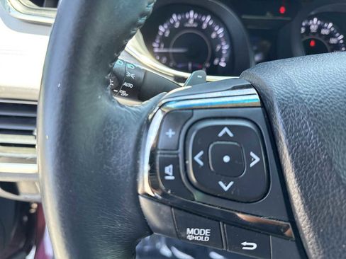 Used 2016 Toyota Avalon XLE FWD image 29