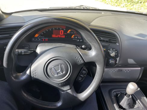 Used 2006 Honda S2000 image 10