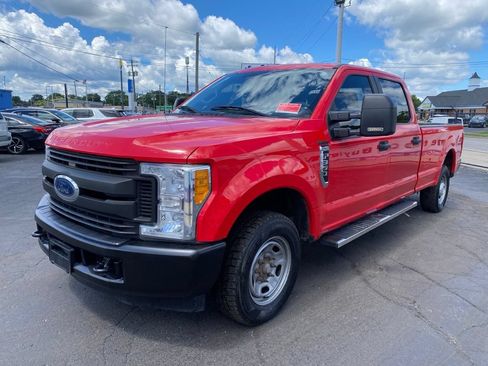 Used 2017 Ford F350 XL w/ Camper Package RWD image 5