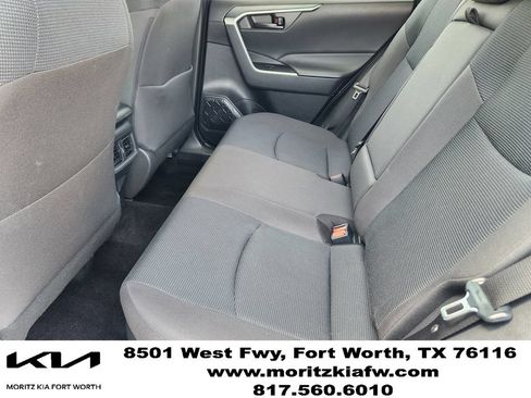 Used 2025 Toyota RAV4 LE AWD/4WD image 28