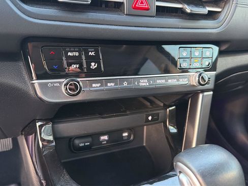 Used 2024 Kia Seltos SX w/ SX Sunroof Package AWD/4WD image 26
