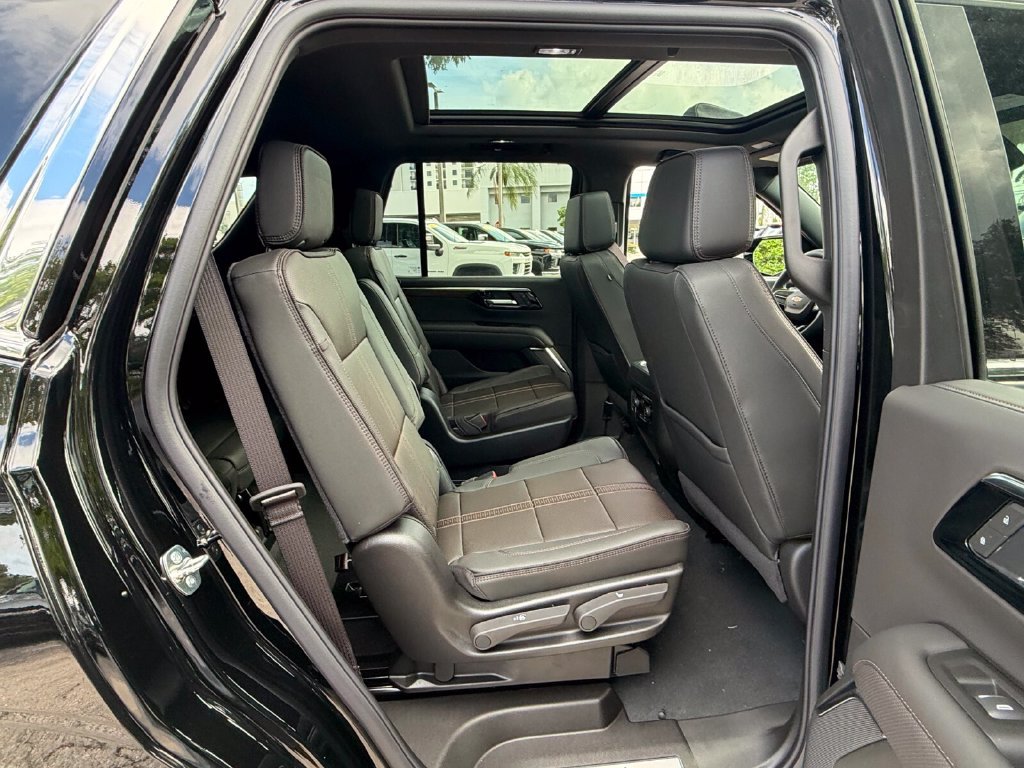 New 2026 Chevrolet Tahoe High Country RWD image 14