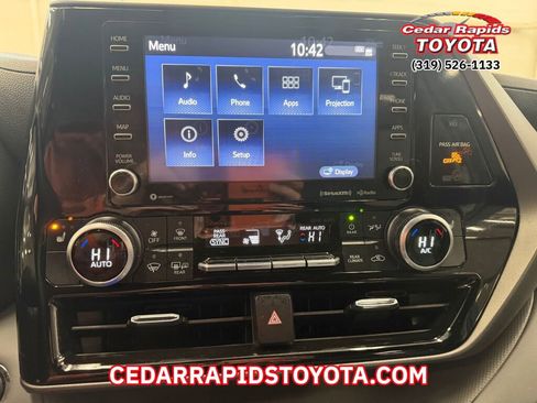 Certified 2022 Toyota Highlander XLE image 16