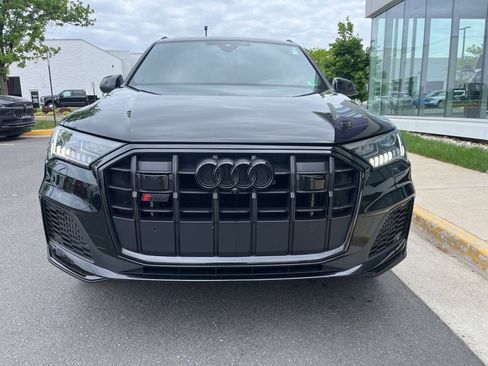Used 2023 Audi SQ7 Prestige AWD/4WD image 2