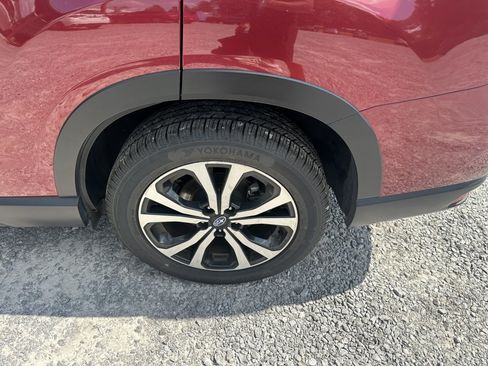 Used 2019 Subaru Forester Limited AWD/4WD image 22