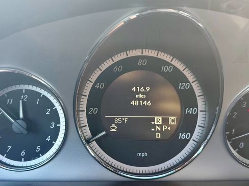 Used 2010 Mercedes-Benz E 350 4MATIC Sedan image 17