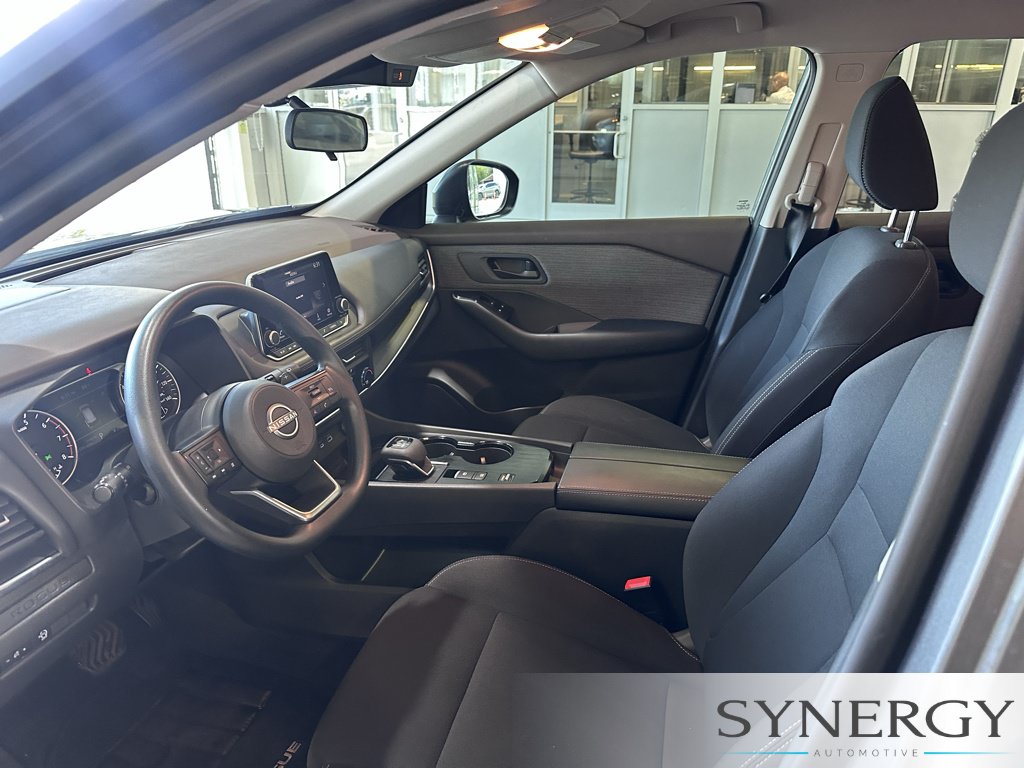 Used 2023 Nissan Rogue S FWD image 19