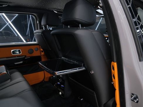 Used 2026 Rolls-Royce Cullinan image 41