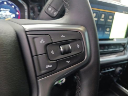 Used 2025 Chevrolet Silverado 3500 LTZ w/ LTZ Plus Package image 35