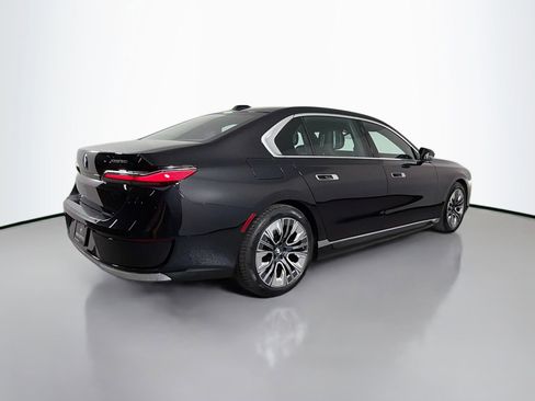 Certified 2023 BMW i7 xDrive60 image 6