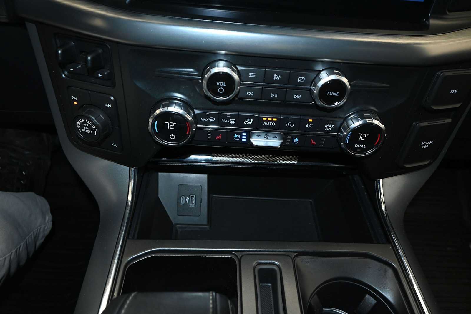 Used 2021 Ford F150 Lariat AWD/4WD image 24