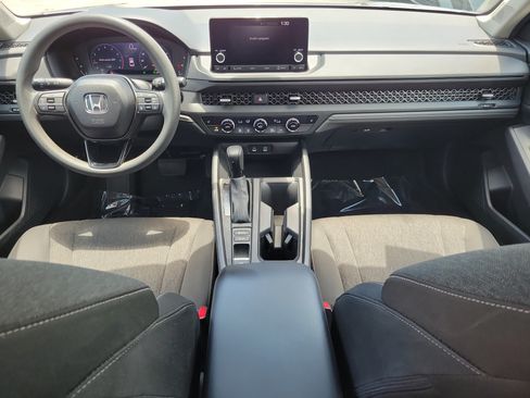 Certified 2025 Honda Accord SE image 12