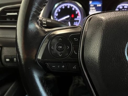 Used 2019 Toyota Camry SE FWD image 22