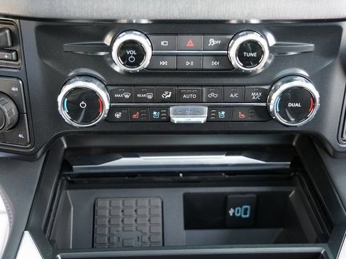 Used 2026 Ford F350 Platinum AWD/4WD image 27