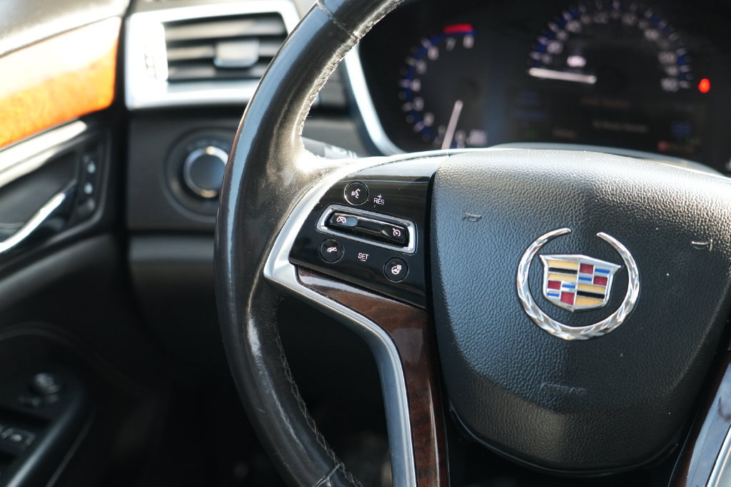 Used 2015 Cadillac SRX Luxury FWD image 19