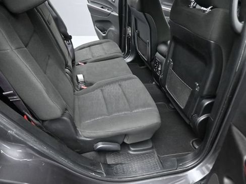 Used 2024 Dodge Durango GT w/ Blacktop Package AWD/4WD image 16