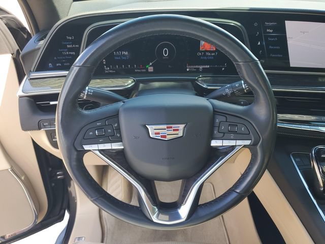 Used 2021 Cadillac Escalade Premium Luxury AWD/4WD image 14