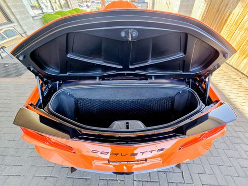 Used 2021 Chevrolet Corvette Stingray Premium Conv w/ Z51 Performance Package RWD image 40