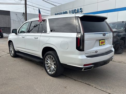 Used 2021 Cadillac Escalade ESV Premium Luxury image 7