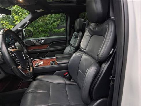 Used 2023 Lincoln Navigator L Reserve AWD/4WD image 31