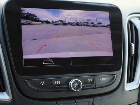 Used 2024 Chevrolet Malibu LT FWD image 16