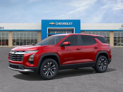 New 2026 Chevrolet Equinox LT w/ Convenience Package II image 2