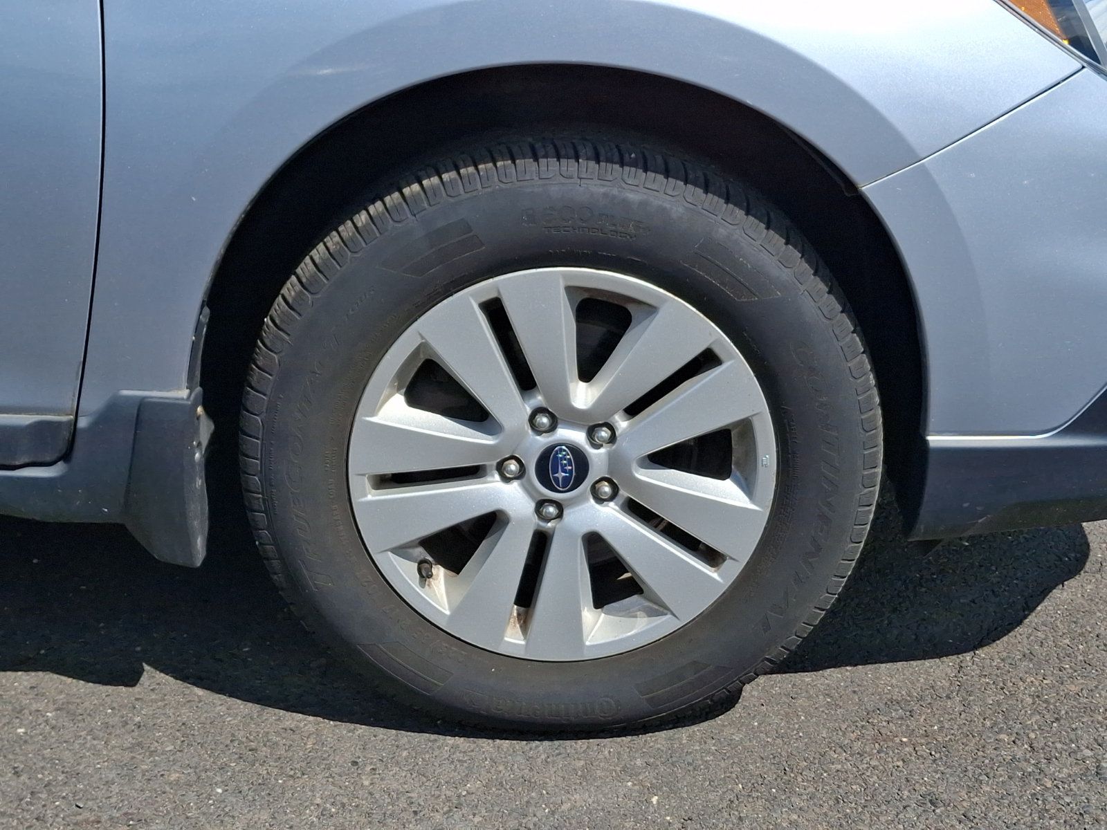 Used 2015 Subaru Outback 2.5i Premium AWD/4WD image 8