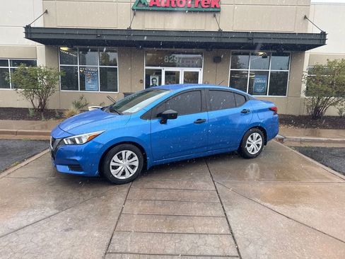 Used 2021 Nissan Versa S FWD image 1