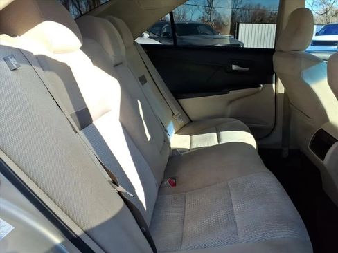 Used 2012 Toyota Camry LE image 16