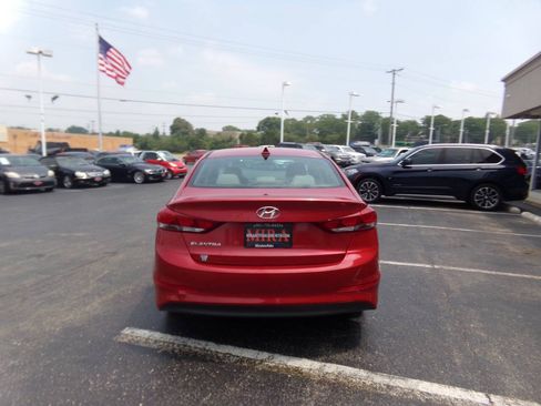 Used 2017 Hyundai Elantra SE FWD image 7