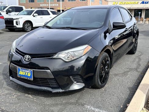 Used 2015 Toyota Corolla LE FWD image 7