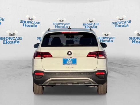 Used 2022 Volkswagen Taos S FWD image 7