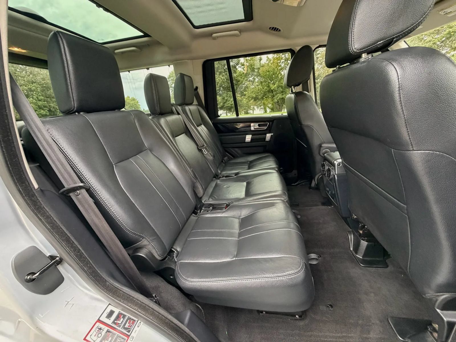 Used 2016 Land Rover LR4 HSE AWD/4WD image 42