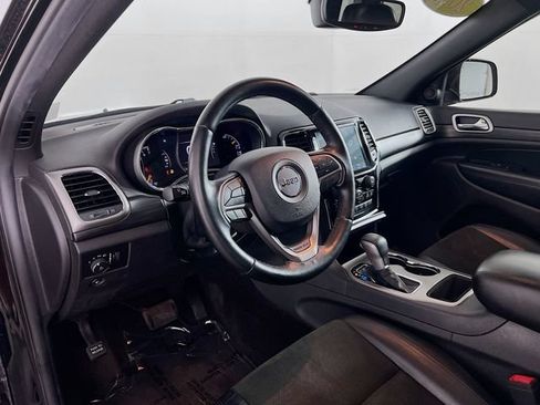 Used 2019 Jeep Grand Cherokee Altitude AWD/4WD image 36