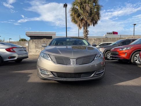 Used 2016 Lincoln MKZ Base 4dr Sedan image 3