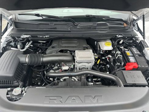 New 2026 RAM 1500 Laramie AWD/4WD image 25