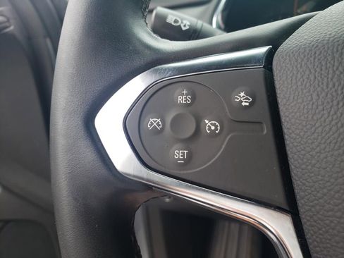 Used 2023 Chevrolet Traverse LT image 27