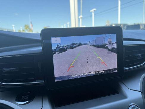 Certified 2022 Ford Explorer XLT w/ Equipment Group 202A image 31