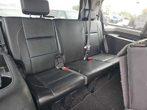 Used 2015 Nissan Armada Platinum RWD image 13