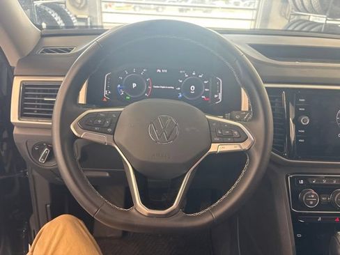 Used 2023 Volkswagen Atlas SE w/ Panoramic Sunroof Package FWD image 32